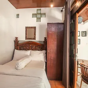 Taksu Bali Kuta Lombok