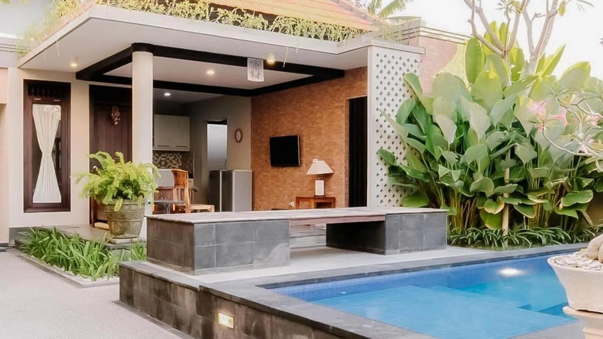 Guest house Arimanu Rooms Kuta  Indonesia